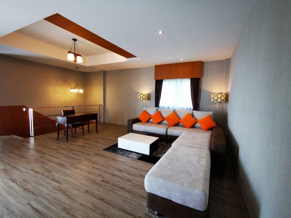 Kanita Pool Villa Карон Экстерьер фото